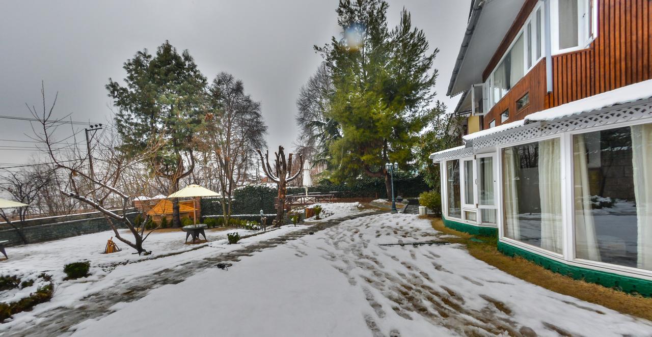 Hotel Metropolis Srīnagar Dış mekan fotoğraf