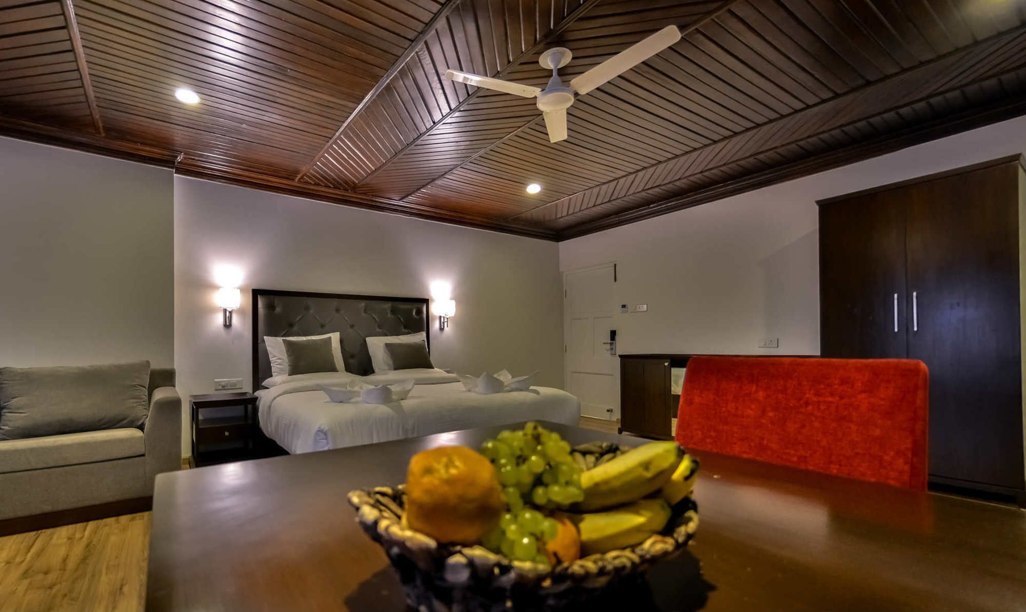 Hotel Metropolis Srīnagar Dış mekan fotoğraf
