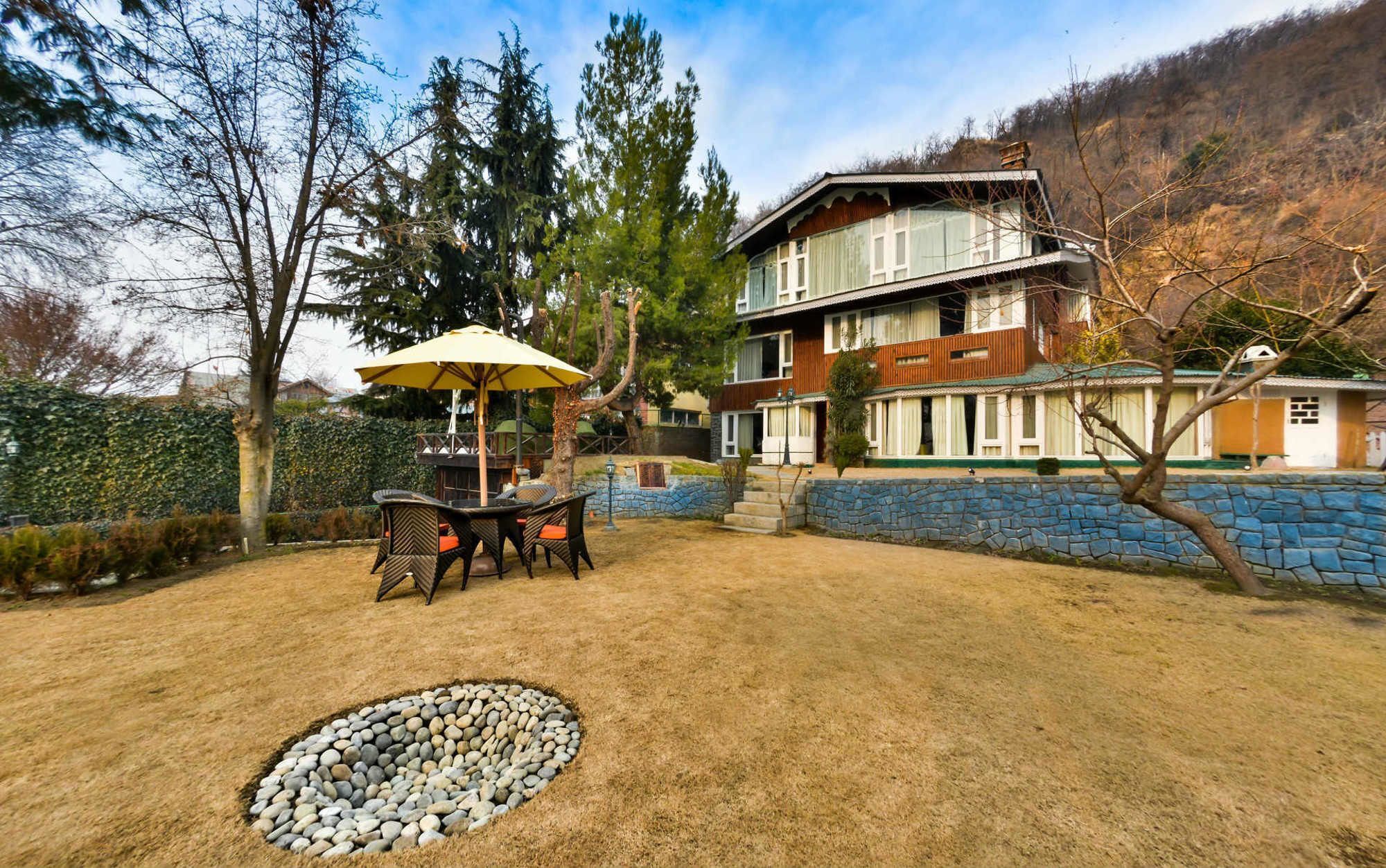 Hotel Metropolis Srīnagar Dış mekan fotoğraf